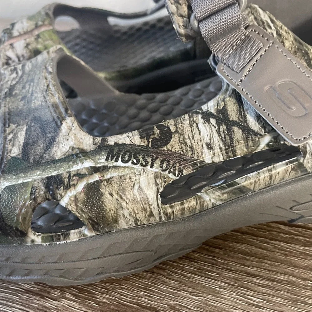 Skechers foamies creston
